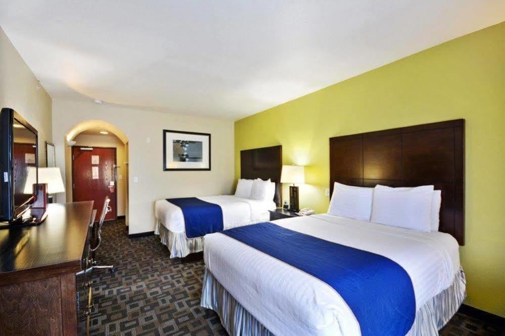 Super 8 By Wyndham Irving/Dfw Apt/North Exterior photo
